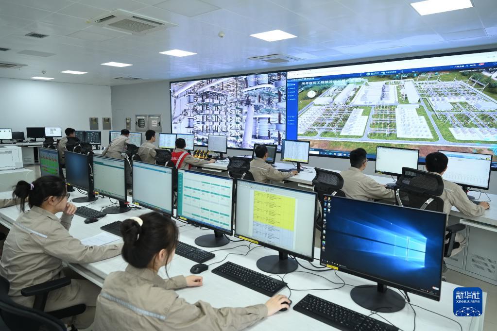 Fujian-Guangdong - Back-to-Back Converter Station