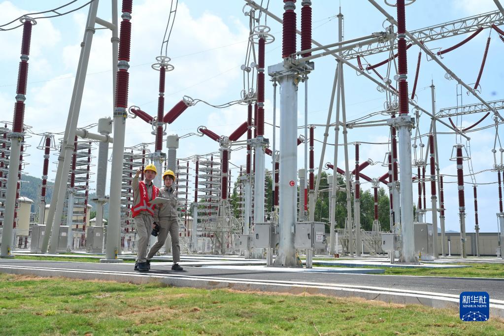 Fujian-Guangdong - Back-to-Back Converter Station